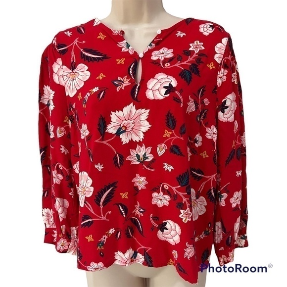 Old Navy Tops - Old navy red floral print blouse, S, V-neck button closures, cuff sleeves, flowy